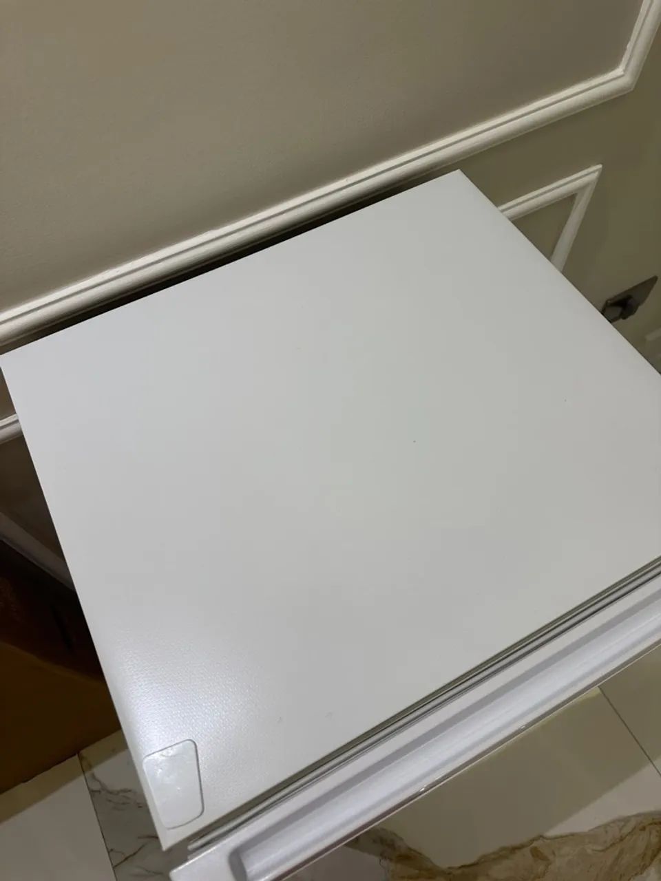 Frigobar efficient 90l branco eletrolux  - Foto 3