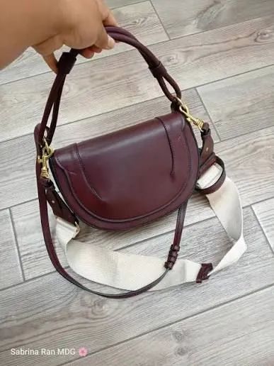 Bolsa Zara de ombro vinho