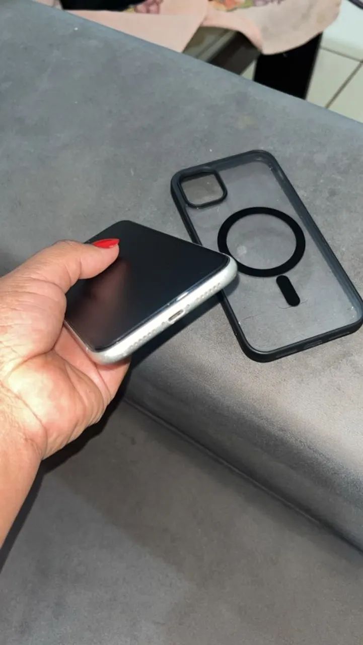 iPhone 11 128GB- 1.300 - Foto 3