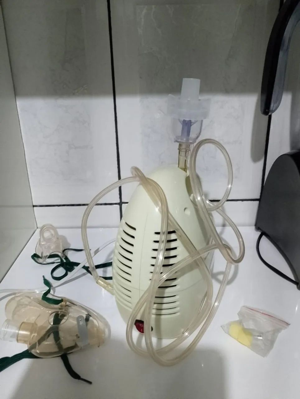 Inalador / Nebulizador G-Tech Compressão - Funcionando Perfeitamente + Acessórios. - Foto 3
