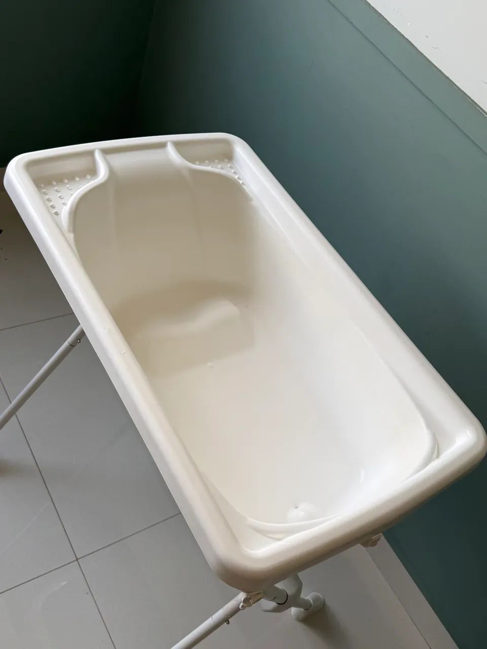 Banheira infantil com suporte 