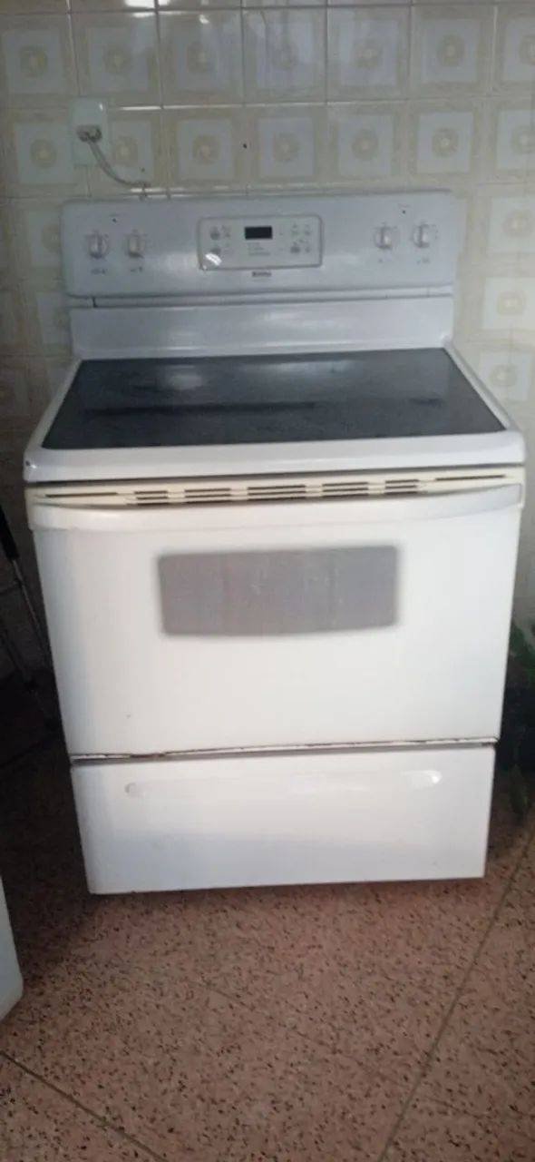 Fogão Elétrico KONMORE 220 Volts