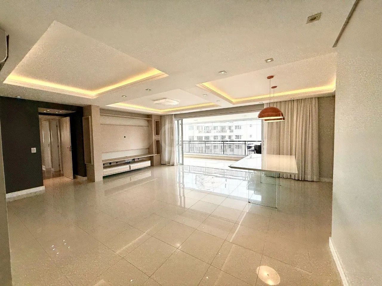 Apartamento de 167 m² com 4 quartos sendo 2 suítes no Itacorubi. - Foto 2