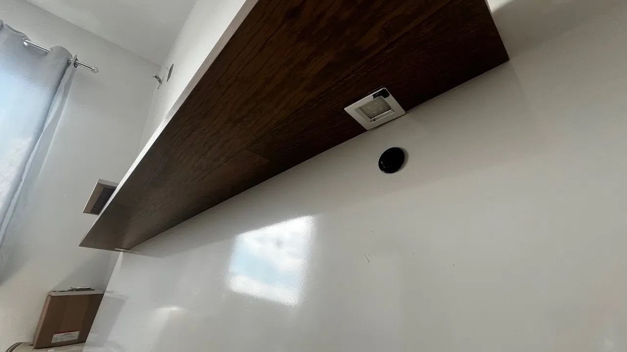 PAINEL DE TV COM LED E RACK E ESPELHO - Foto 3