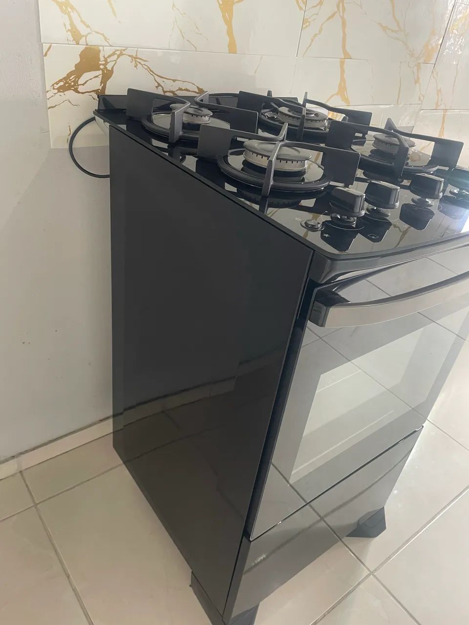 Fogão 4 bocas Eletrolux preto efficient mesa de vidro - Foto 4
