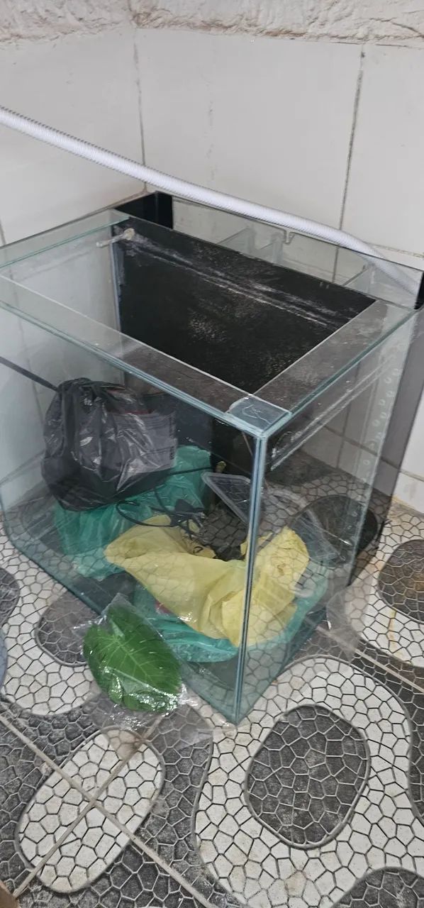 Dois Aquários com base. - Foto 2