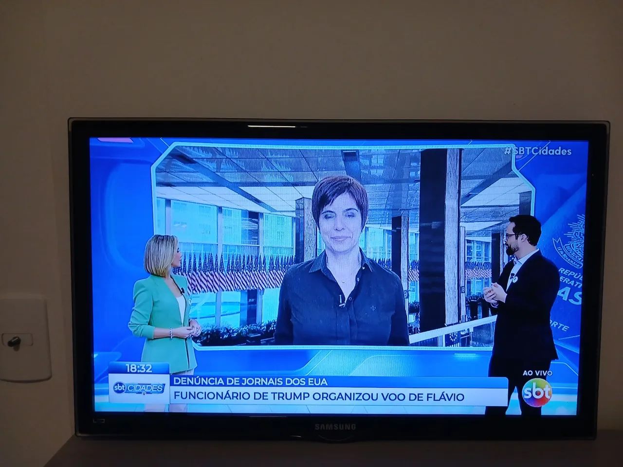 VENDO TV DE LED SAMSUNG 27 POLEGADAS COM CONVERSOR DIGITAL EMBUTIDO  - Foto 2