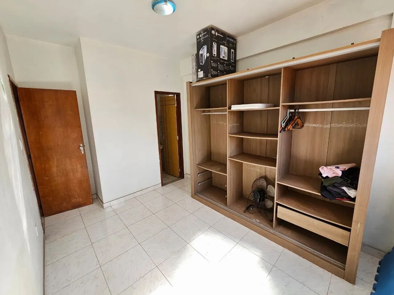 Apartamento Amplo Semimobiliado com 3 Quartos no Guanabara - Foto 5