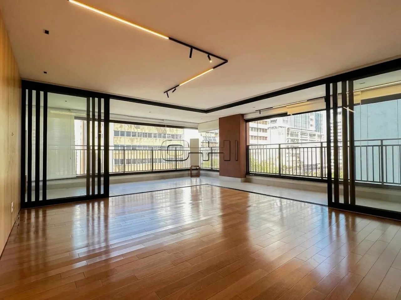 Pinheiros · Venda · 3 dormitórios