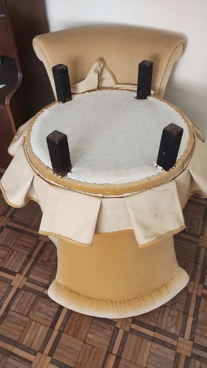 Par de Poltronas Estilo Boneca de 1982 - Foto 3