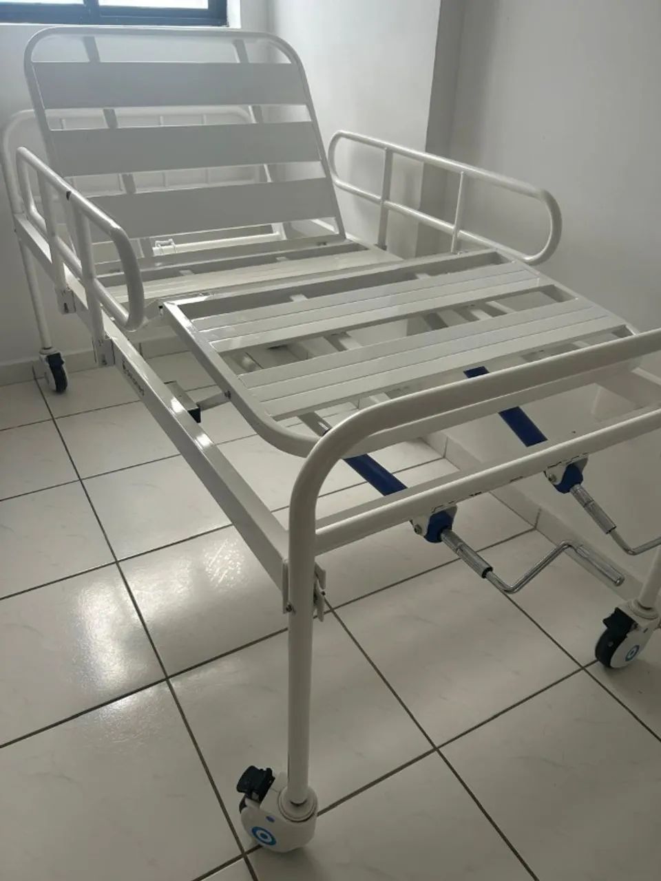 Cama Hospitalar Manual 2 Movimentos DX - Foto 2