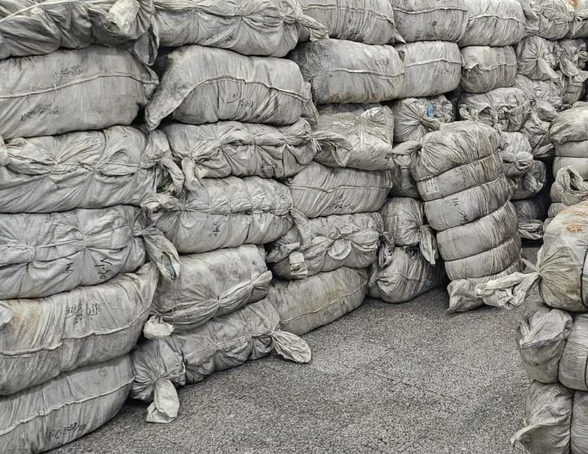 Mochilas  preta  - Foto 3