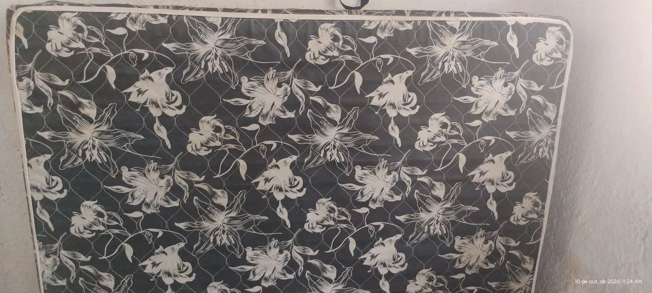 Cama de casal.