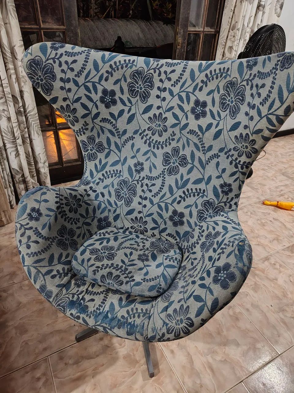 Cadeira giratória Decor