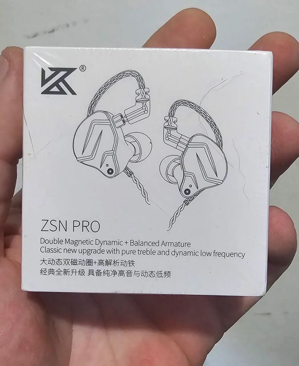 Fone KZ ZSN PRO com equalizador. 