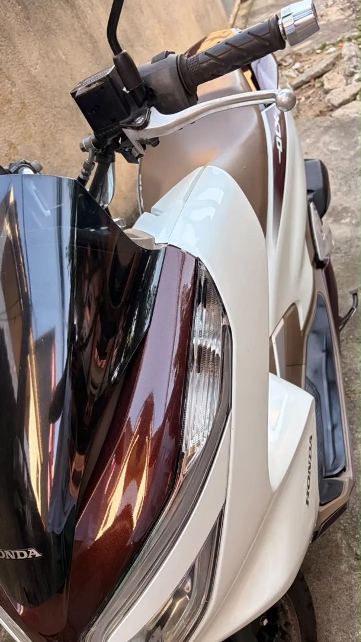 PCX DLX 2021 - Foto 4