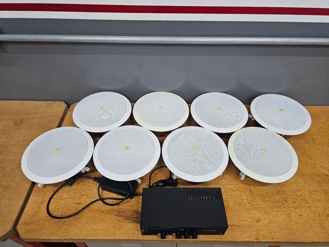 KIT SOM AMBIENTE COMPLETO JBL + AMPLIFICADOR ORION 