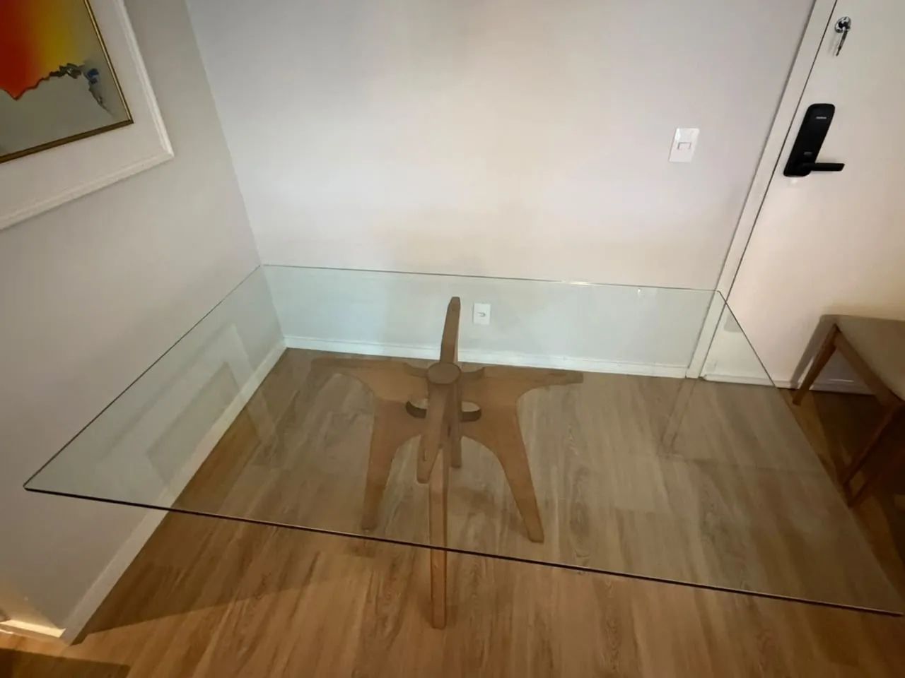 Mesa de jantar 1,60 x 1,10m com tampo de vidro  - Foto 4