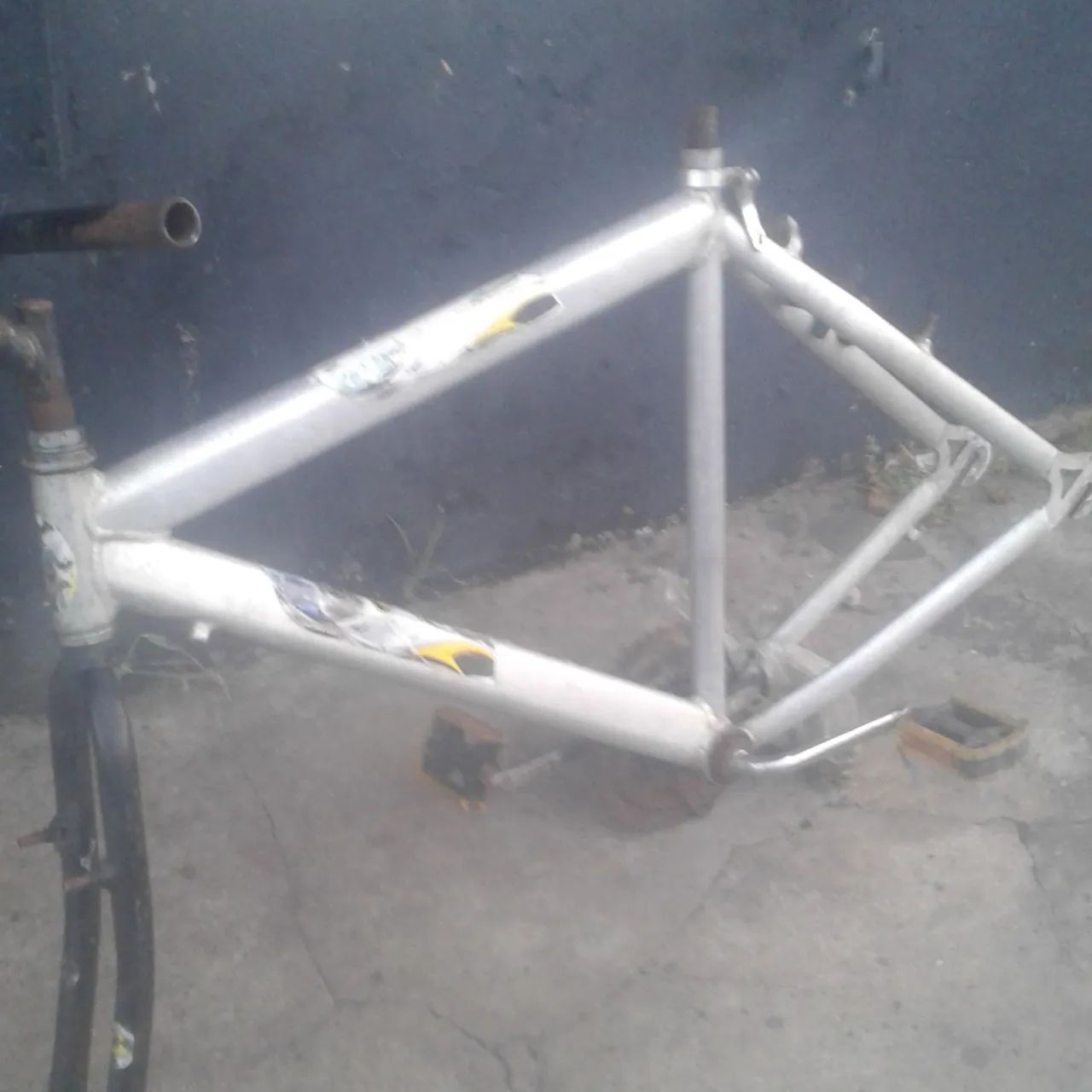 Quadro de alumínio 