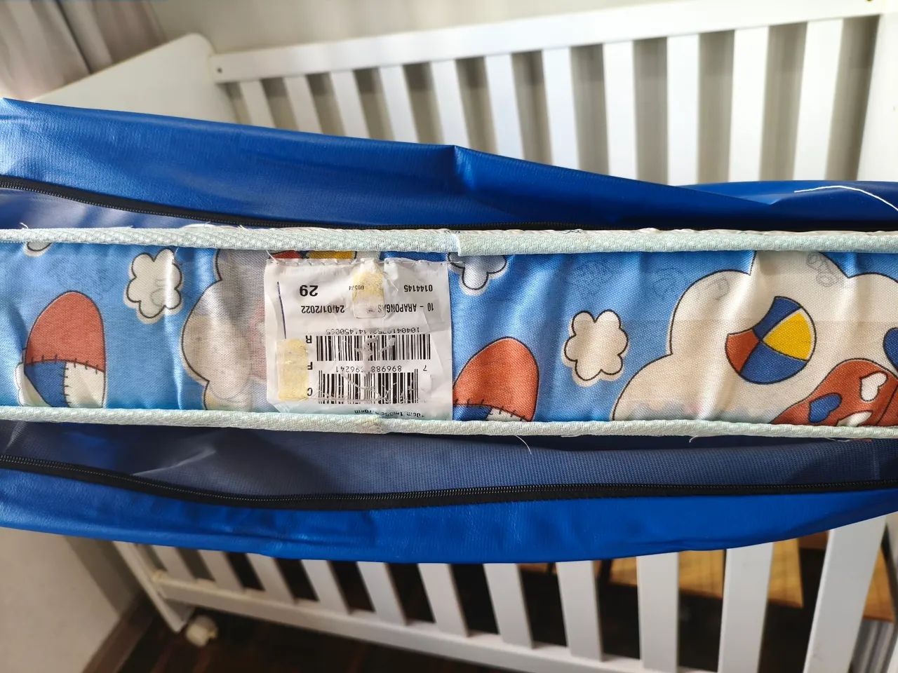 Vendo berço com colchão  - Foto 3
