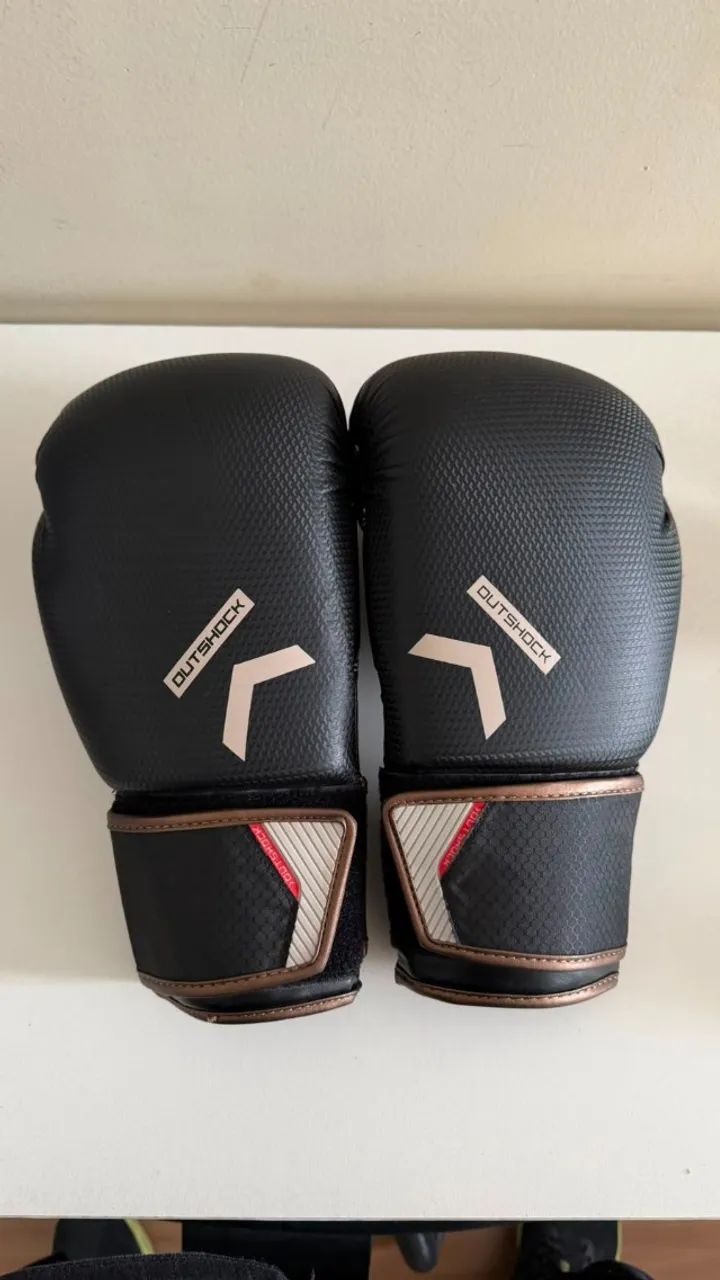 Luva de Boxe Outshock 10oz