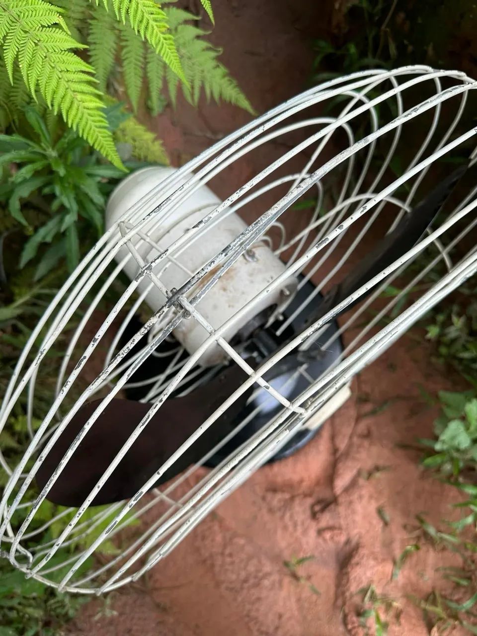 Ventilador antigo de ferro Faet funcionando  - Foto 3