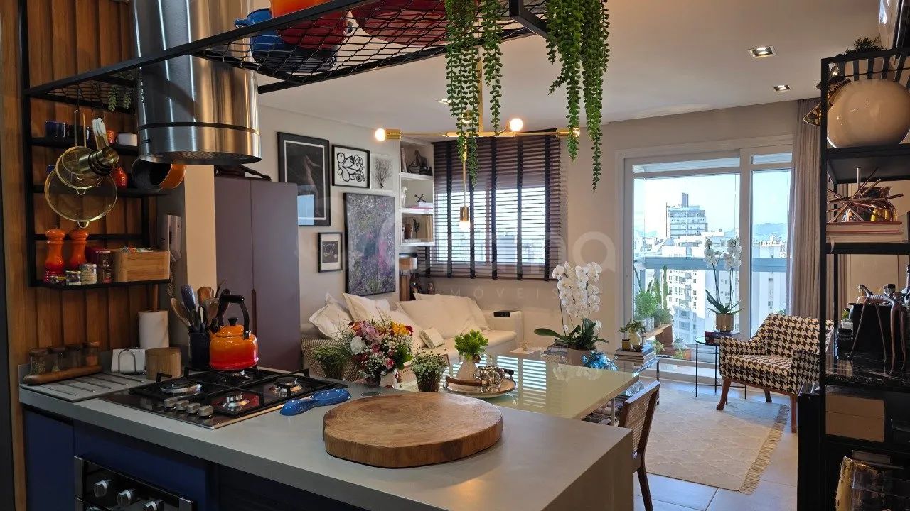 Apartamento de 68 m² com 1 suíte no Centro