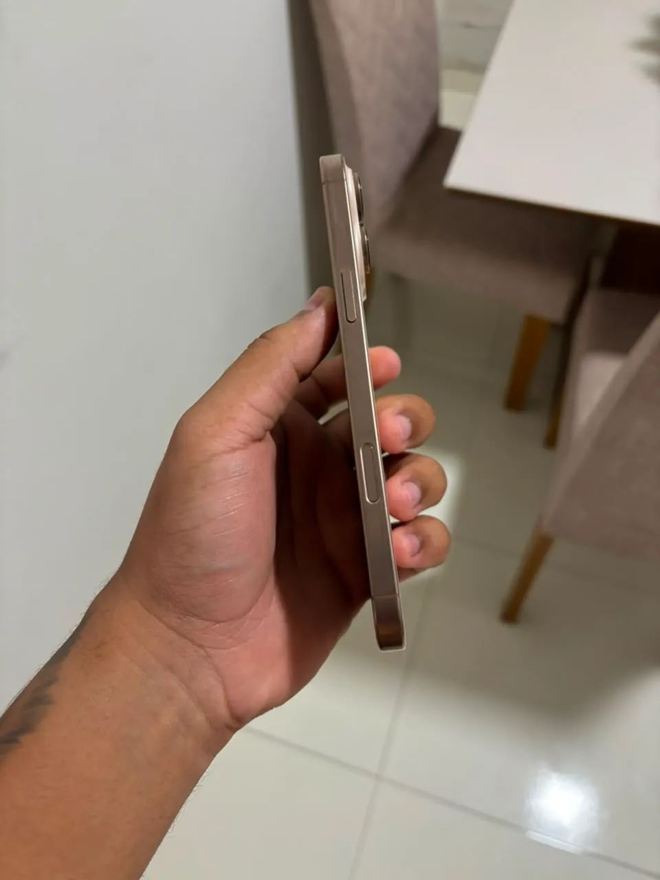 IPHONE 16 PROMAX DESERT TITANIUM - Foto 4
