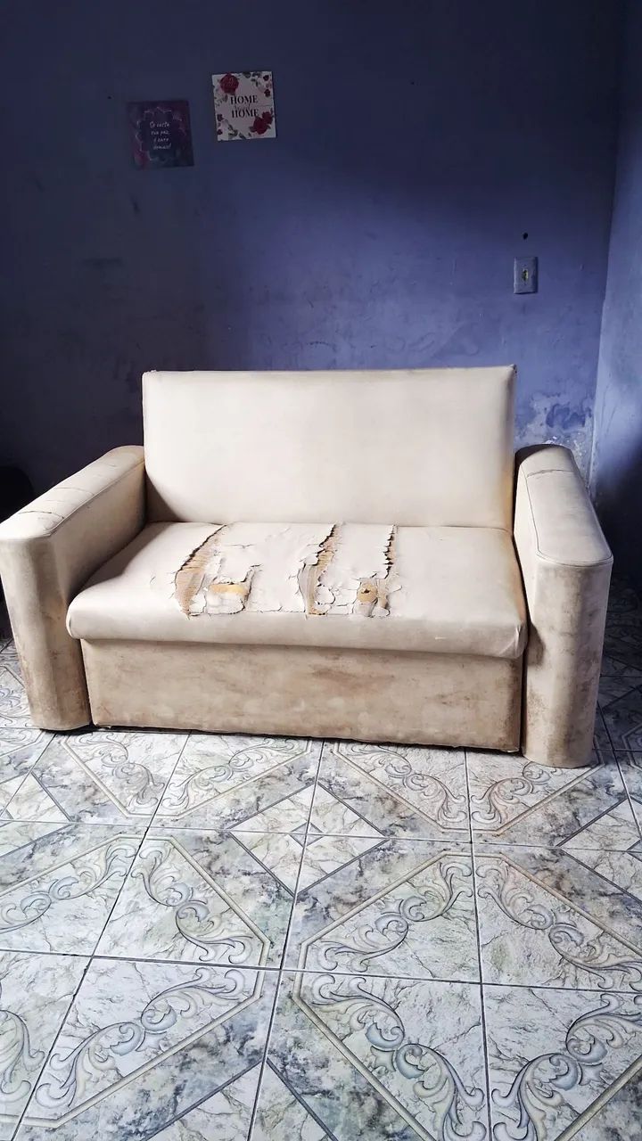 Sofá cama usado com bau