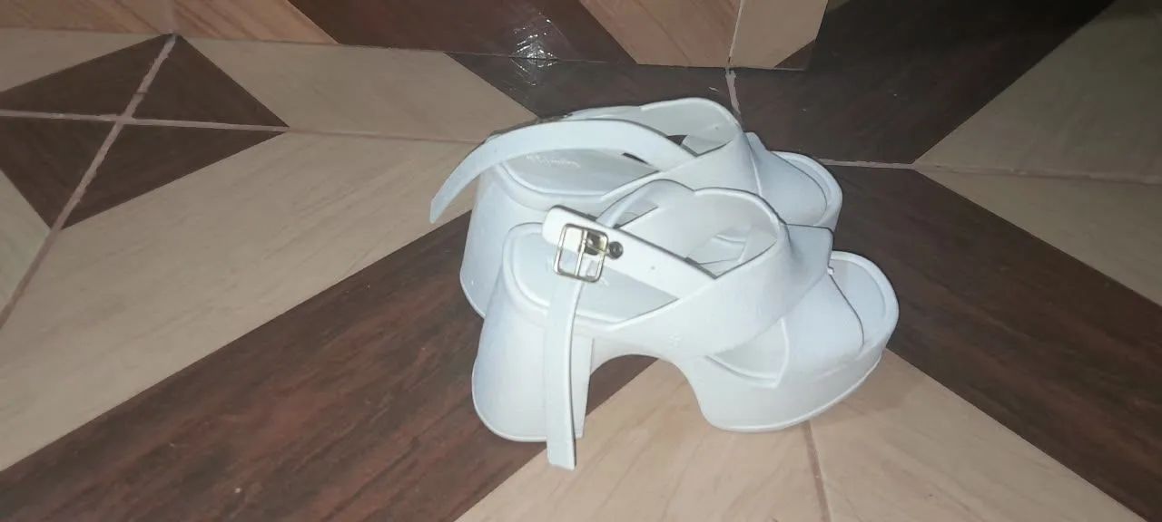 Sapato branco novo  - Foto 4