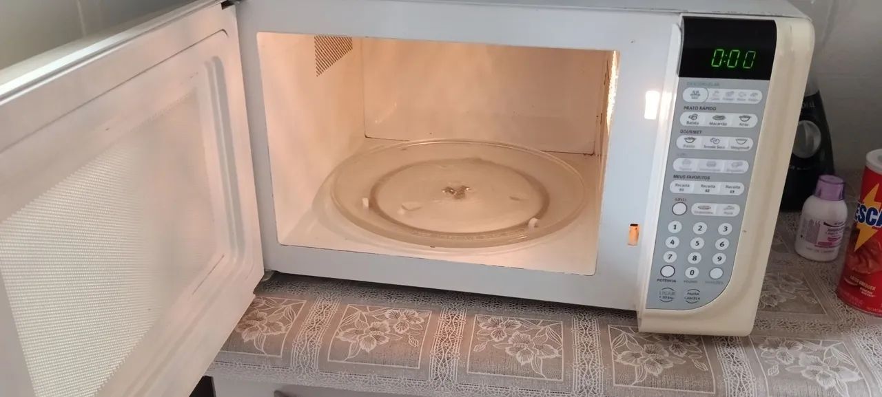 Microondas Eletrolux 31 litros tudo funcionando perfeitamente  - Foto 5