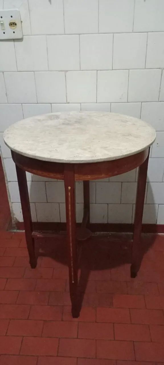 Mesa de Canto de Sala com Tampo de Mármore  - Foto 2