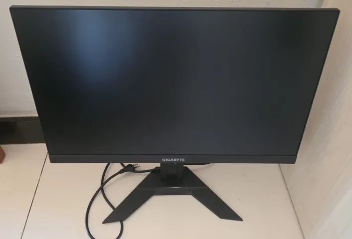Monitor Gigabyte G24F2 - Estragado