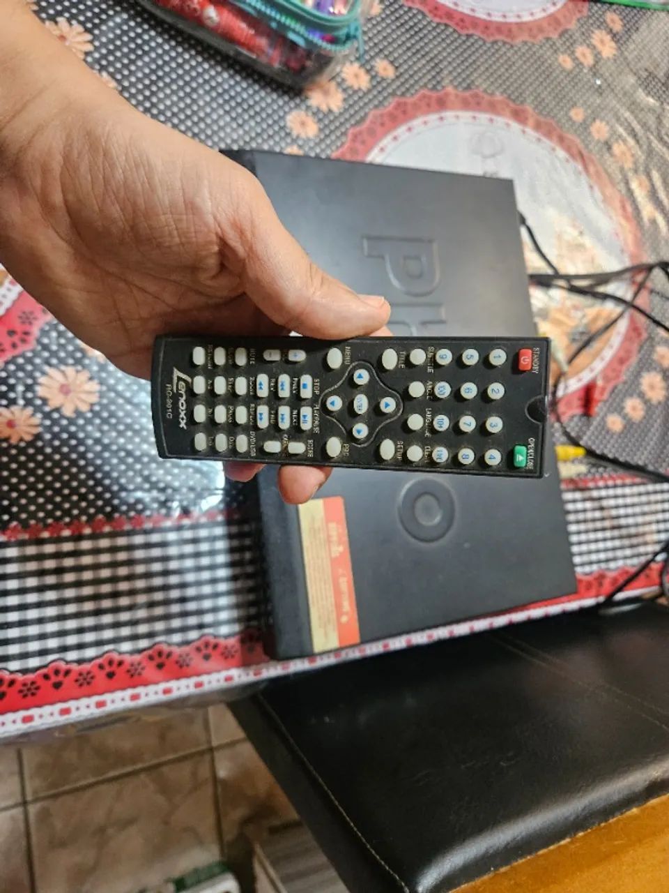 dvd philco ph170n  com controle e cabos - Foto 2
