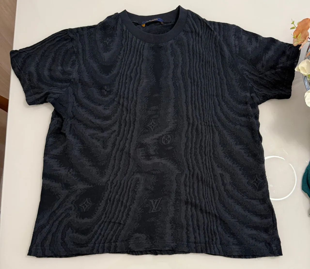 Camisa Texturizada L0uis Vu|ton L V Logo