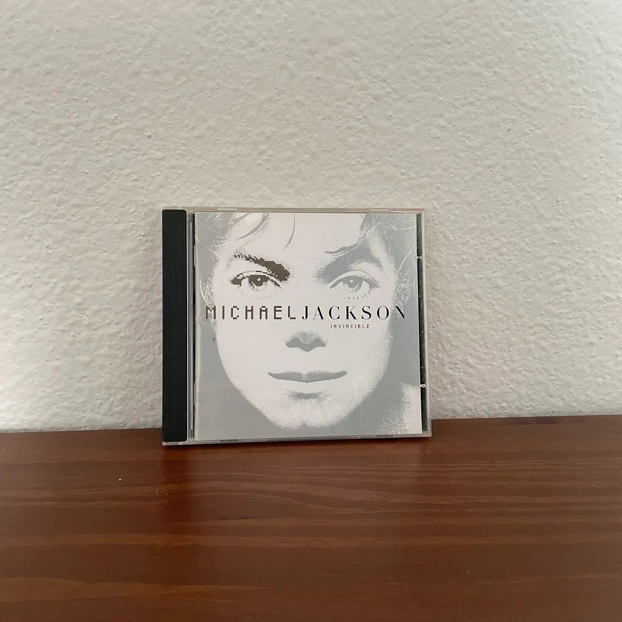 michael jackson invincible cd - CDs, DVDs etc - Santa Teresa, Rio