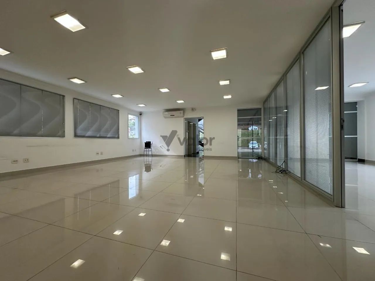 Prédio para alugar em Campinas, Loteamento Alphaville Campinas, com 580 m² - Foto 2