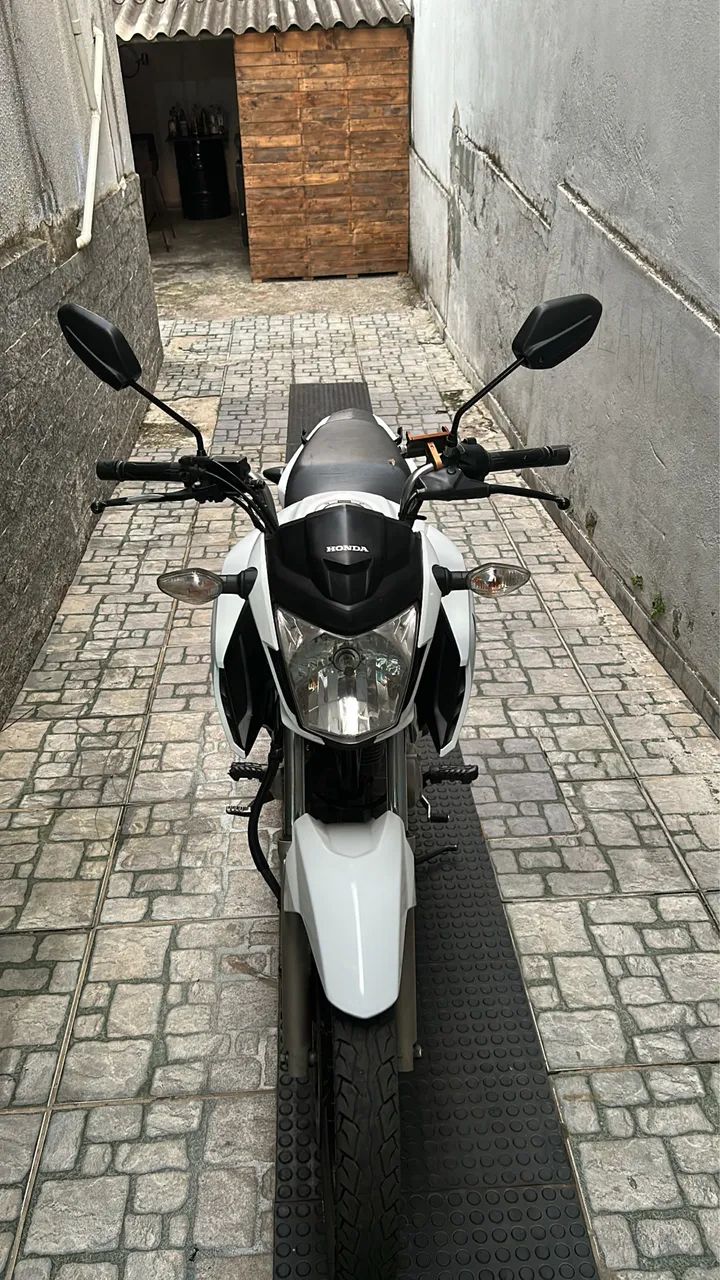 160 cargo branca 