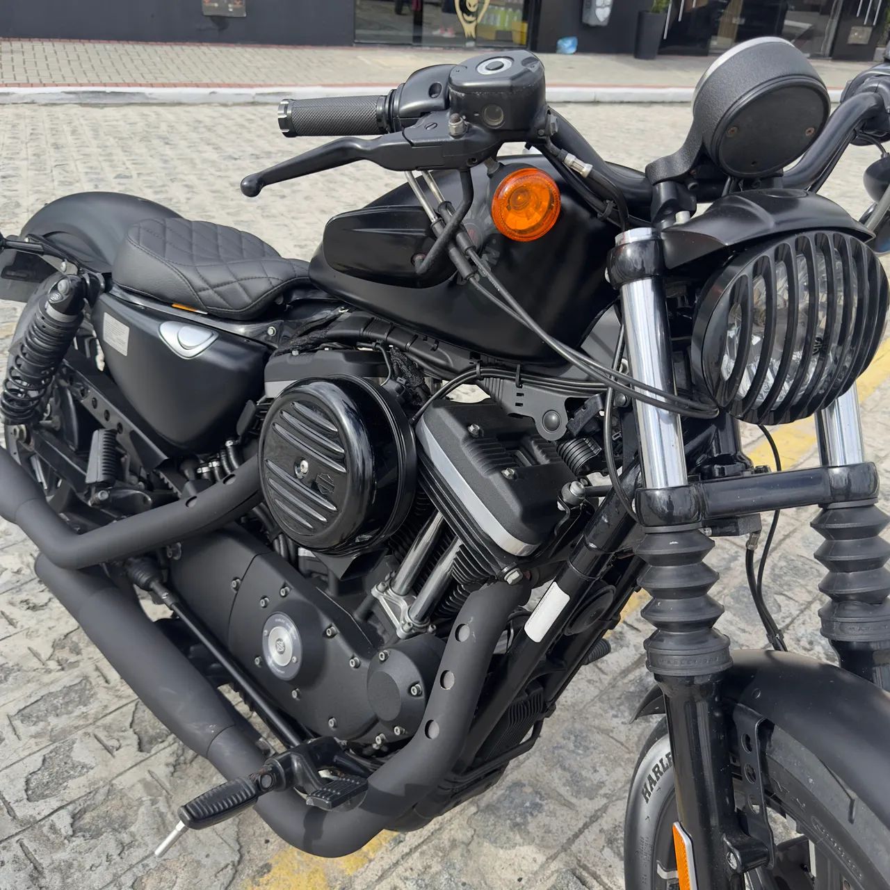 Harley 883 Iron 2019  - Foto 2