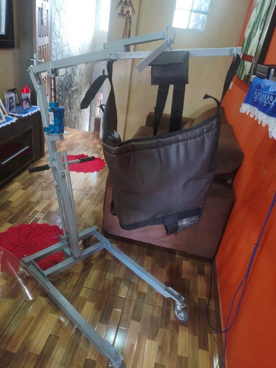Guincho de elevação e transporte para acamados