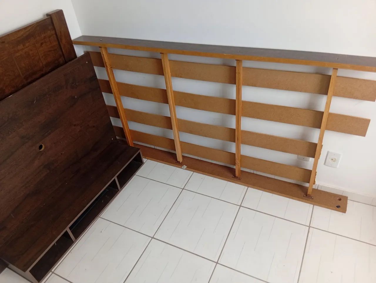 Cama solteiro e painel para tv - Foto 3