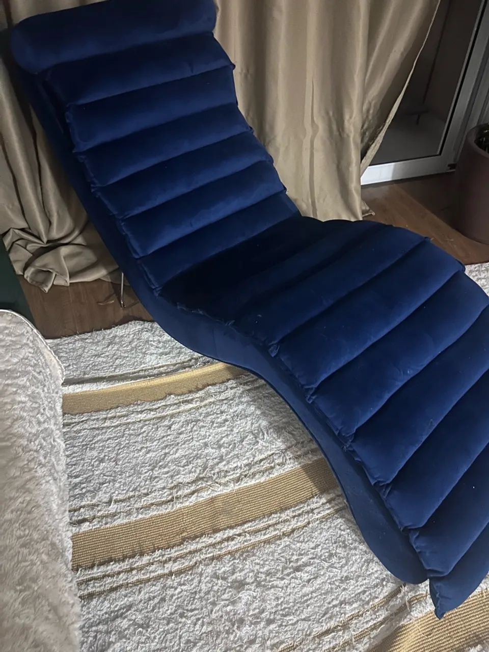 Chaise Long belíssima veludo azul - Foto 2