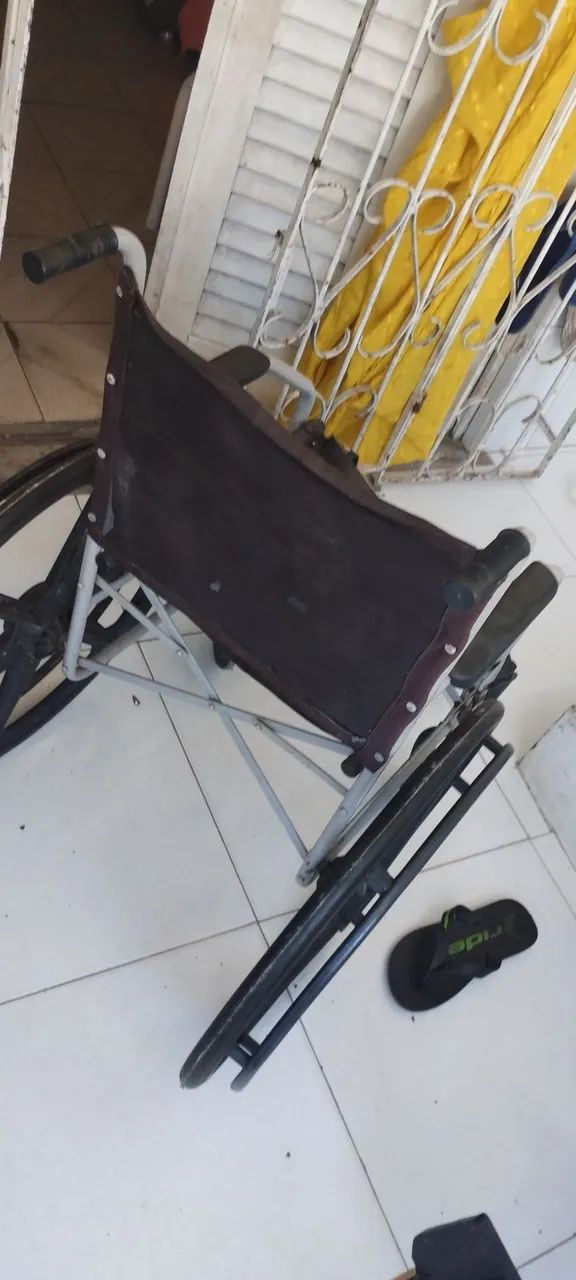 Cadeira de rodas - Foto 2