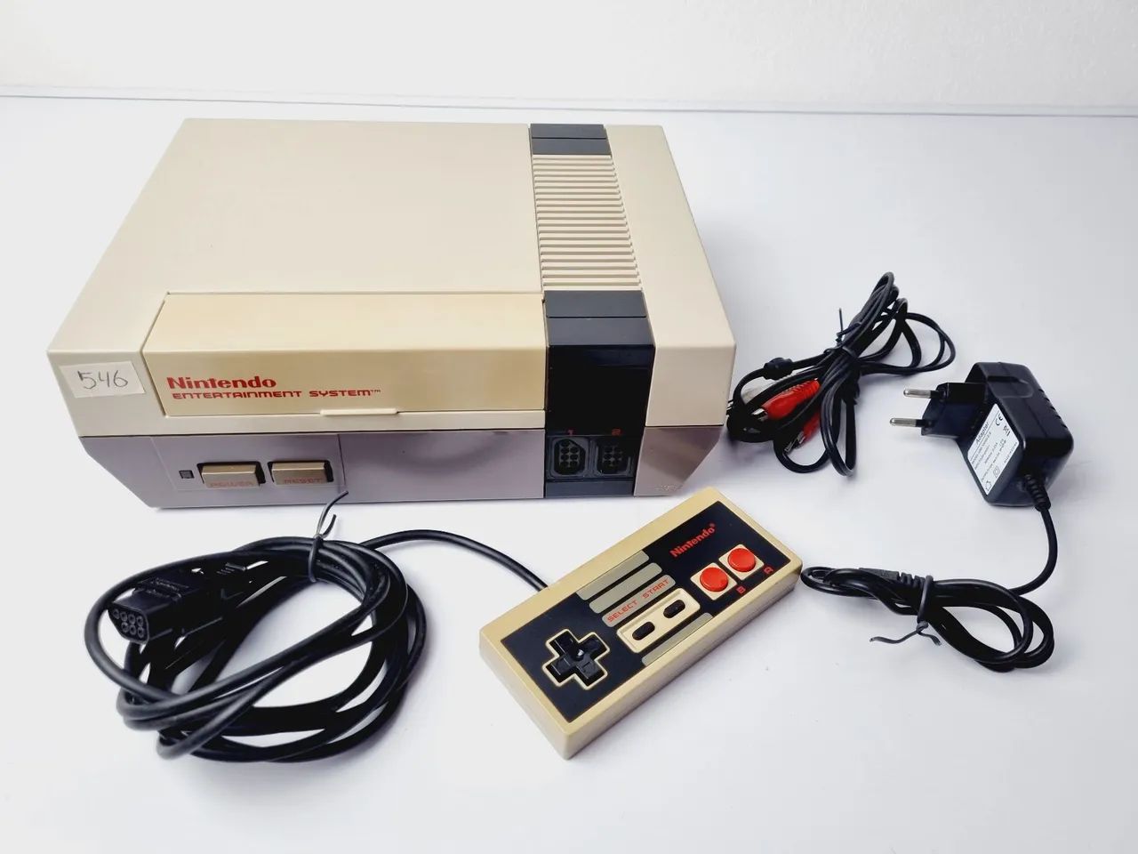 546- 8-BIT CONSOLE NINTENDINHO