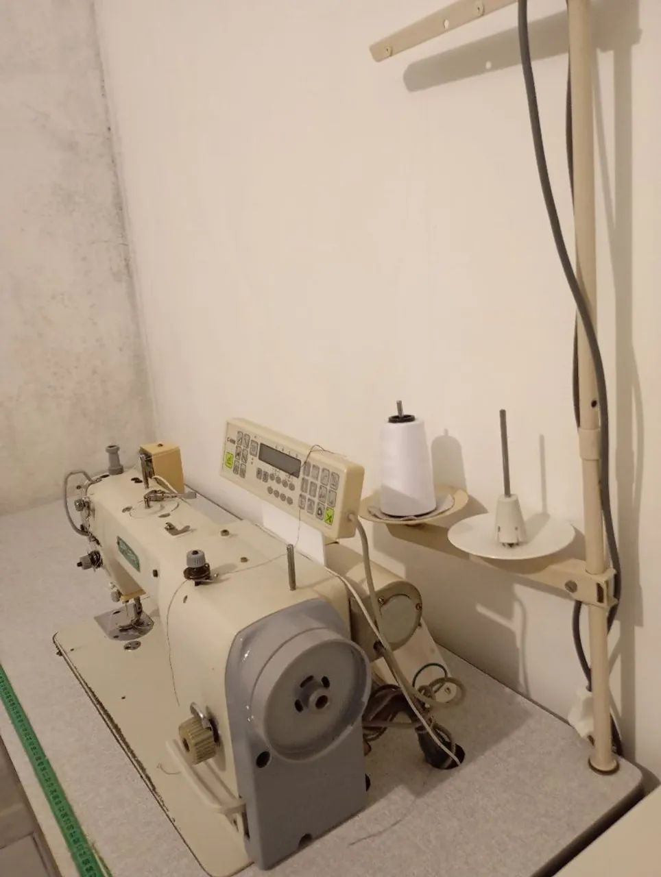 Vendo máquina de costura industrial - Foto 4