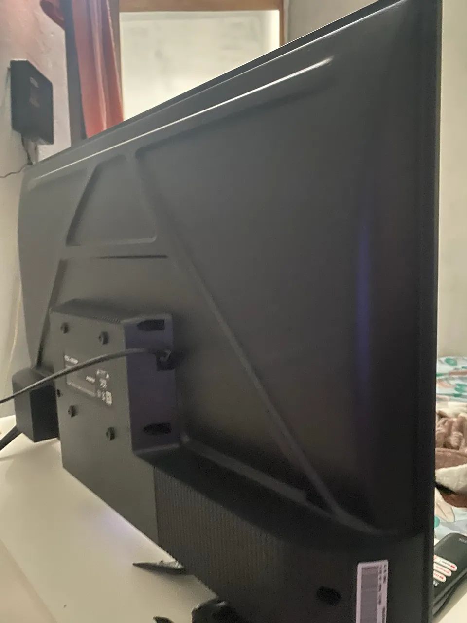 Televisão TCL novinha 