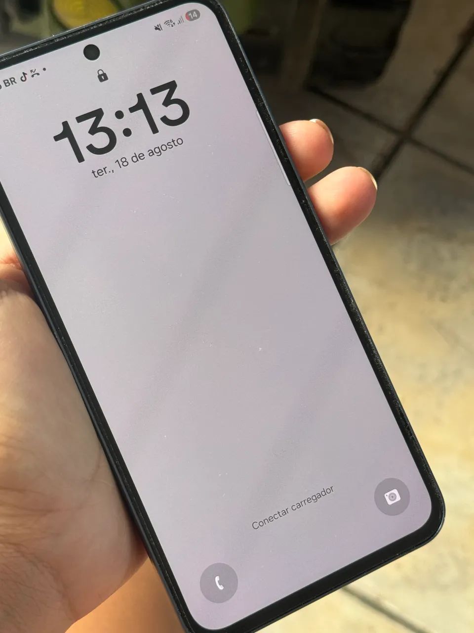Vende-se esse celular