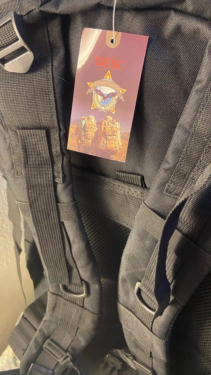 Mochila militar tática impermeável / 50 litros - Foto 4