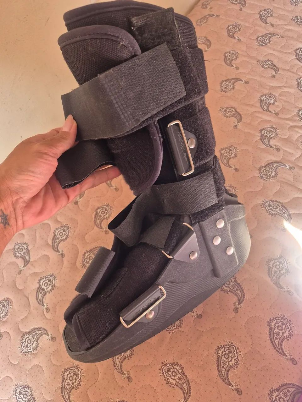 Bota robofut imobilizadora