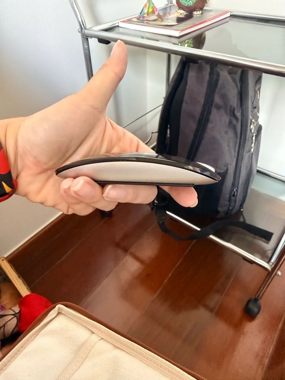 Apple Magic Mouse - Superfície Multi-Touch preta - Foto 4